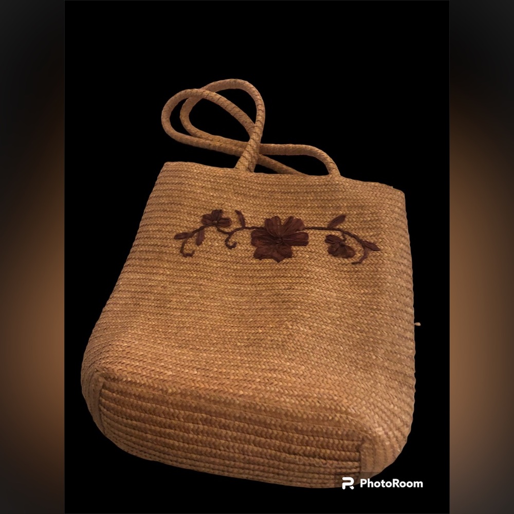 JG Hook Straw Tote Bag with Purple Flower.